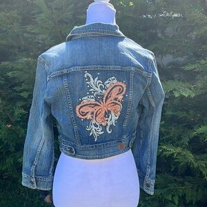 Guess Denim Cropped Jean Jacket. NWOT